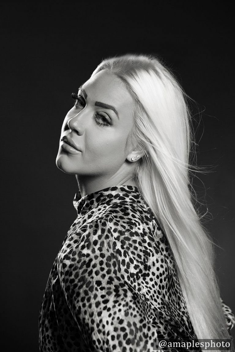 headshot blond woman